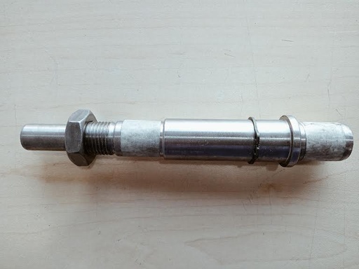 [TM041] GEAR TYPE WATER PUMP SHAFT